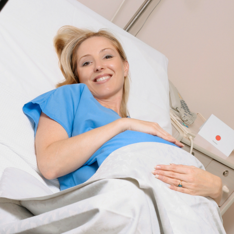 How to Manage Pain During Childbirth - Easy Mom and Baby